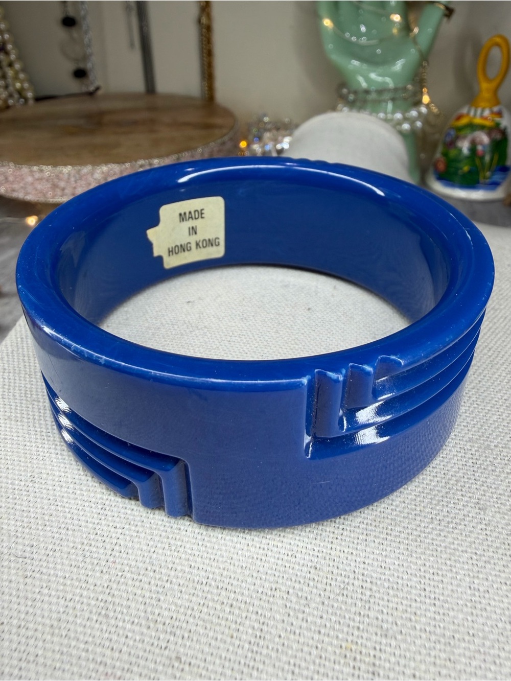 Vintage Hong Kong Blue Acrylic Bangle Bracelet Retro Jewelry